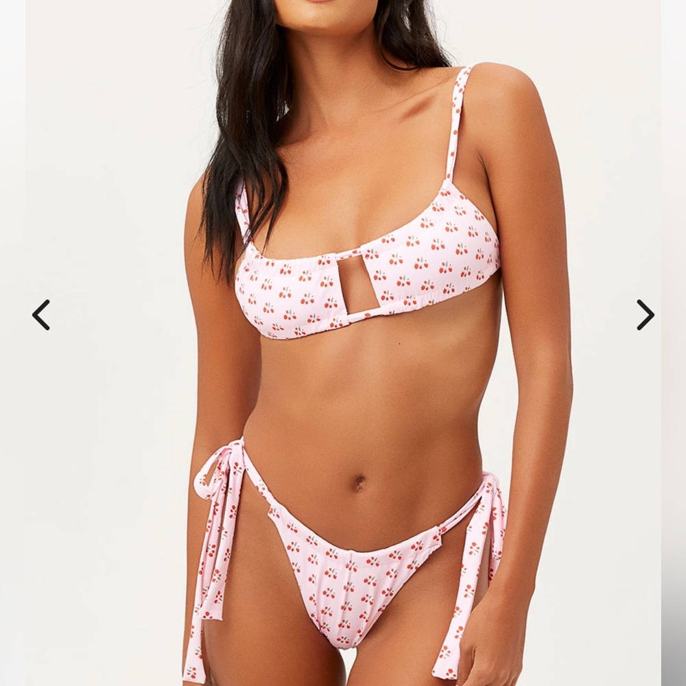 Frankie’s Bikinis Willow Ruched Top Baby Berry